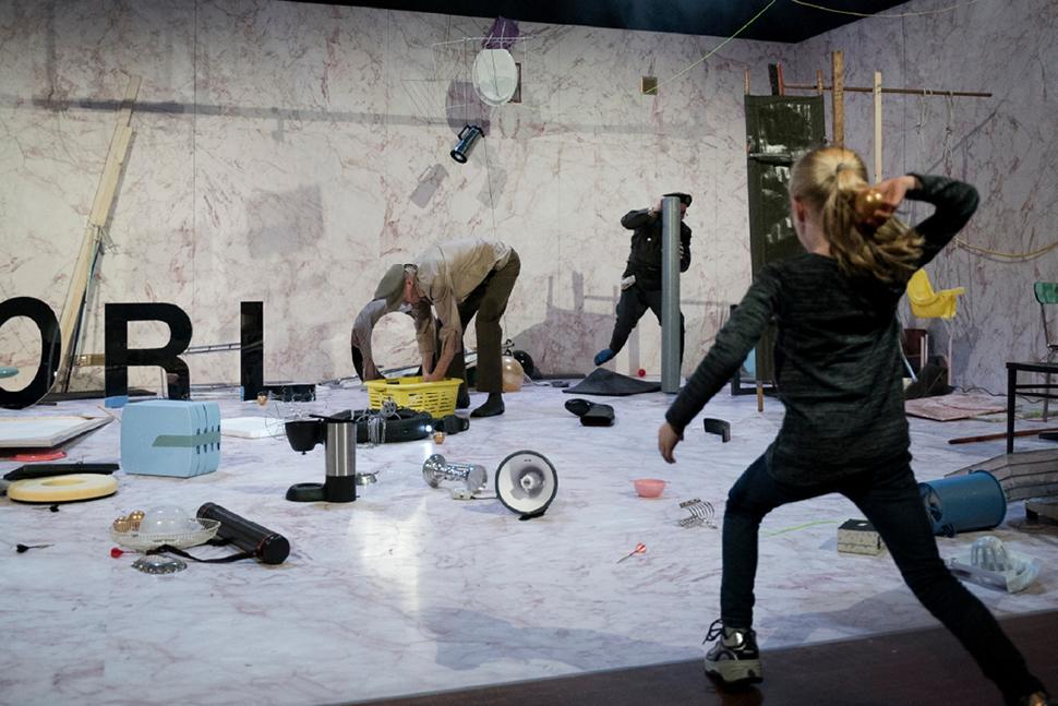 War regia di Jetse Batelaan  in prima nazionale alla Biennale Teatro di Venezia